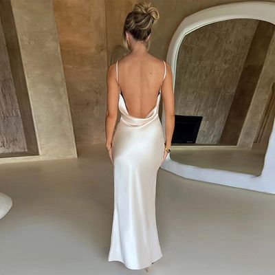 Bello abito con sciarpe lunghe per le donne Comodo elegante abito bianco lungo