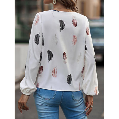T-shirt da donna in V-Neck con stampa di piume
