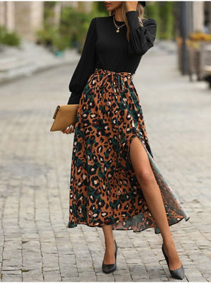 Abito a maniche lunghe con stampe floreali
