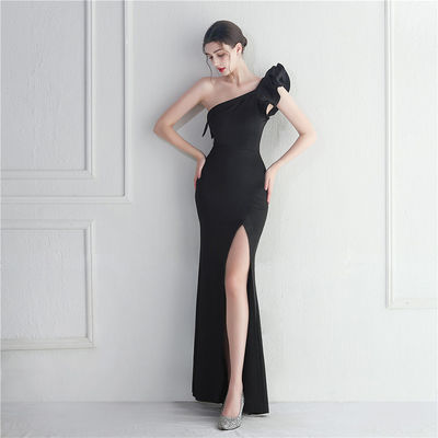 Single Shoulder Slim Fit Abito formale con guinzaglio copertura bordo anca Moda sexy abito a fessura