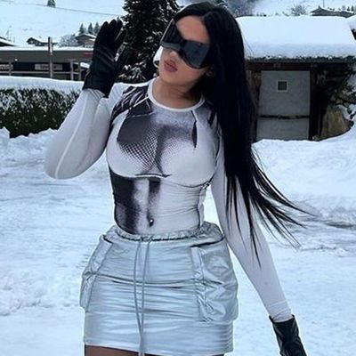 T-shirt con maniche lunghe con stampa di moda T-shirt con stampa del collo T-shirt slim fit con top di crop