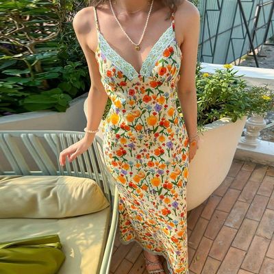 Nuova moda estiva, sexy vestito con lacci senza schiena.