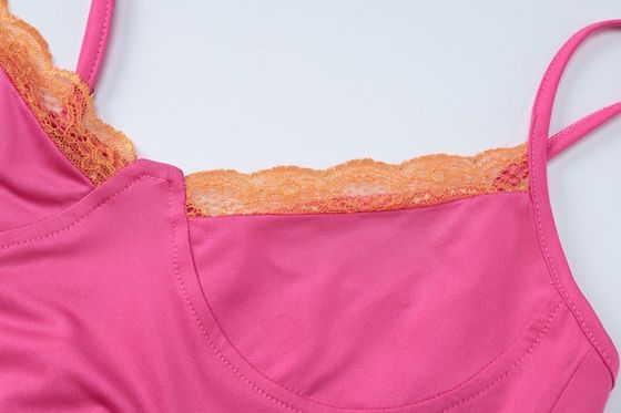 Nuova moda estiva, sexy vestito senza bretelle.