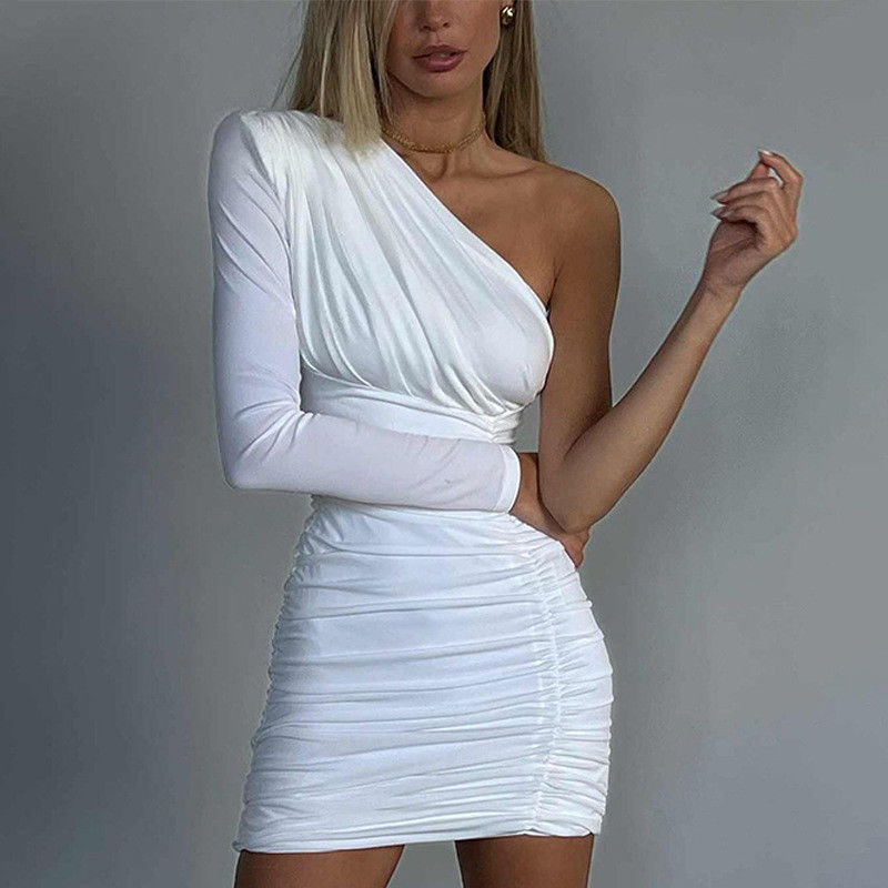 Moda Abito a spalla sola Tubo Sottile Abito a spalla sola Plissato Abito a manica lunga Hip Wrap